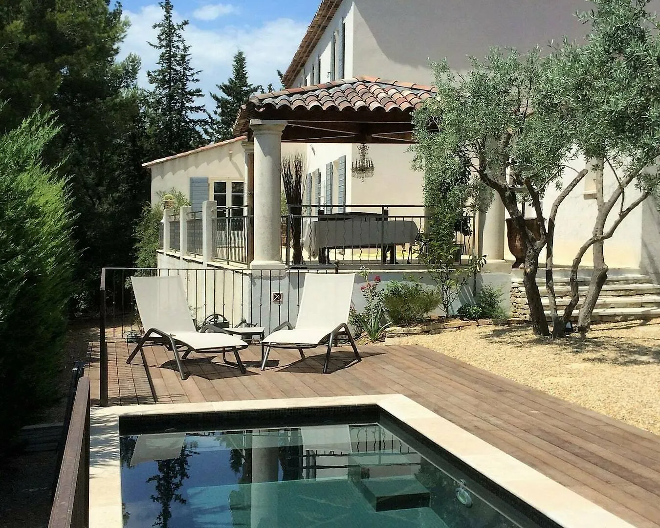 **  エクス＝アン＝プロヴァンス Lousoan Bed & Breakfast フランス
