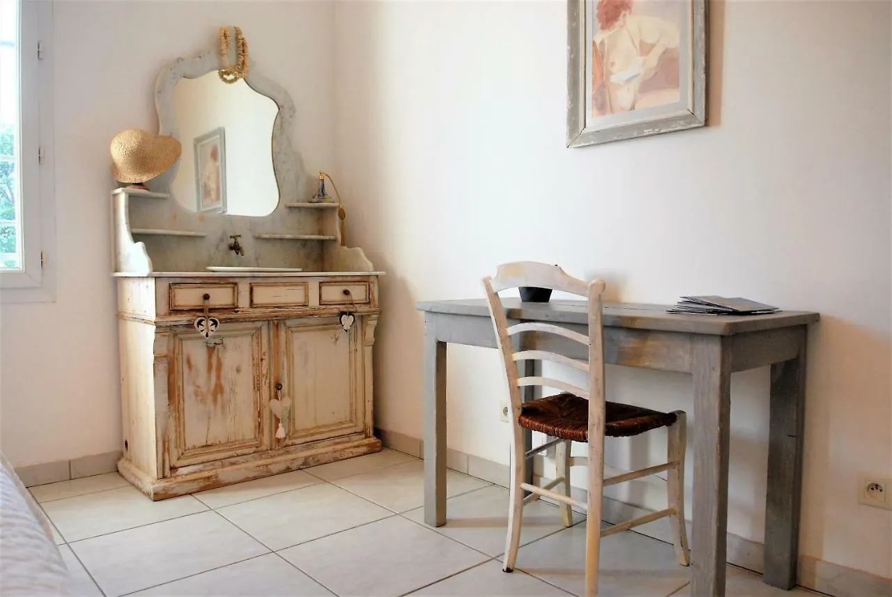 Lousoan Bed & Breakfast Aix-en-Provence