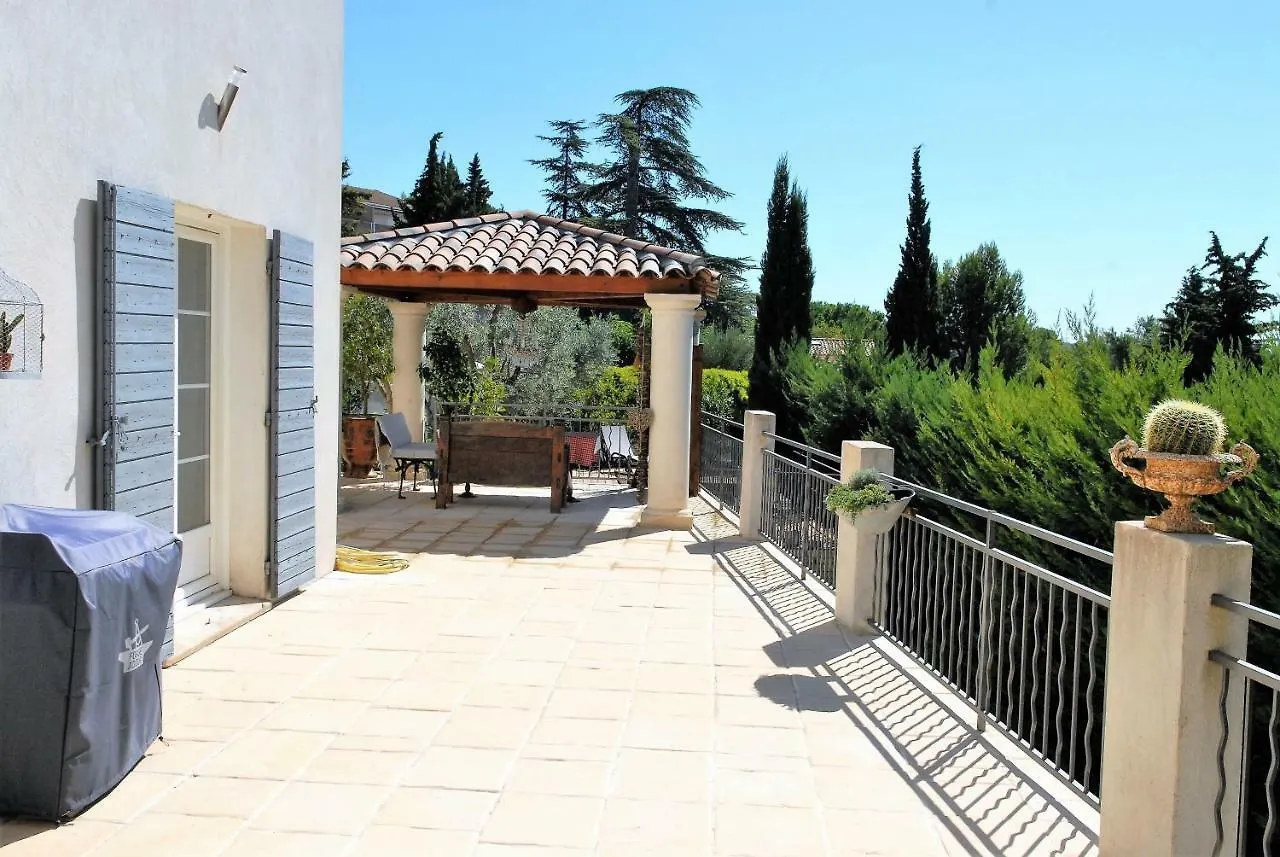 Lousoan Bed & Breakfast Aix-en-Provence 2*,  France