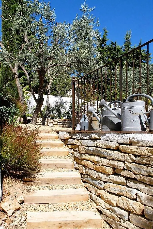 Lousoan Bed & Breakfast Aix-en-Provence 2*,  France